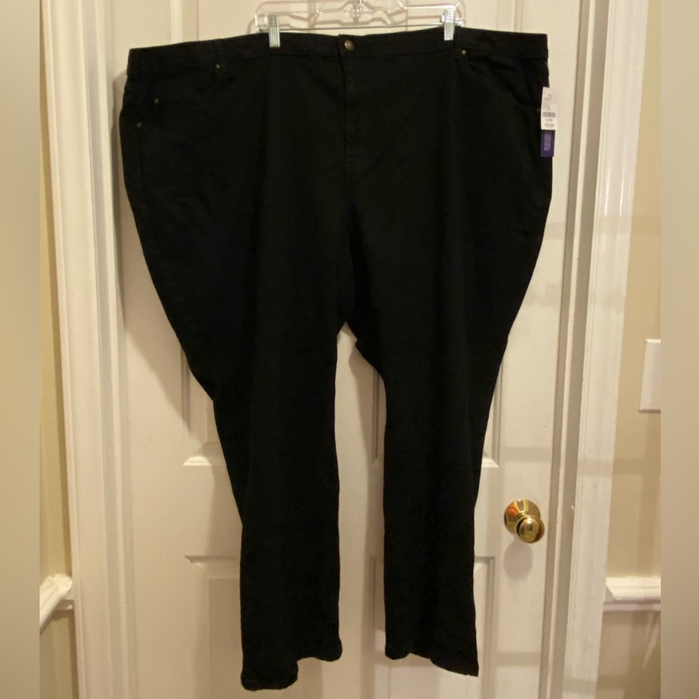 Plus size jeans in black. New with tags.